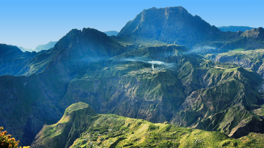 Préparer un Bivouac Éco-responsable à La Réunion